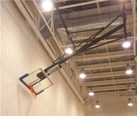 Le plafond électrique d'intérieur en aluminium de cercle de basket-ball a monté